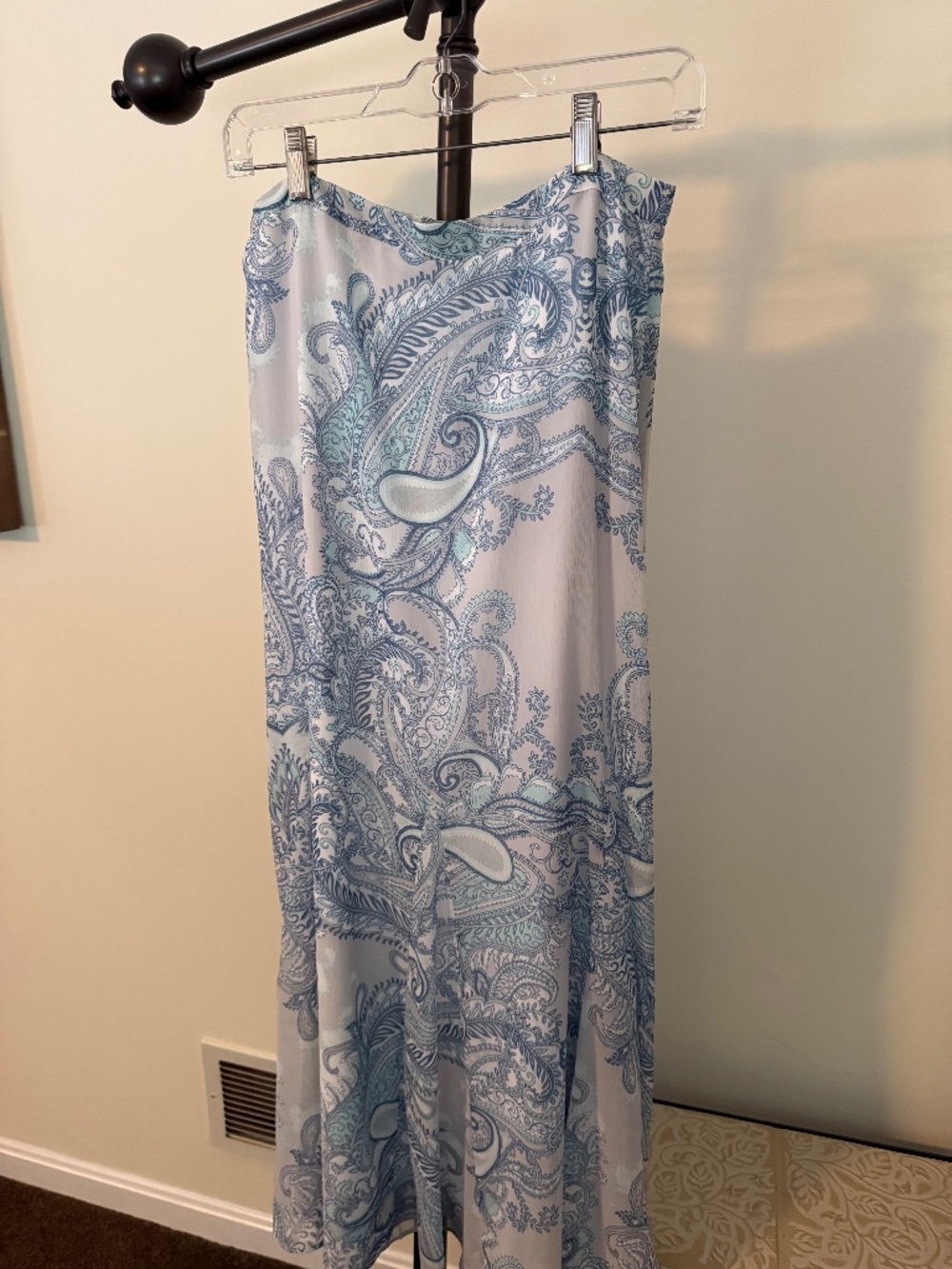Banana Republic Silk Paisley Midi Skirt Blue Cream Neutral